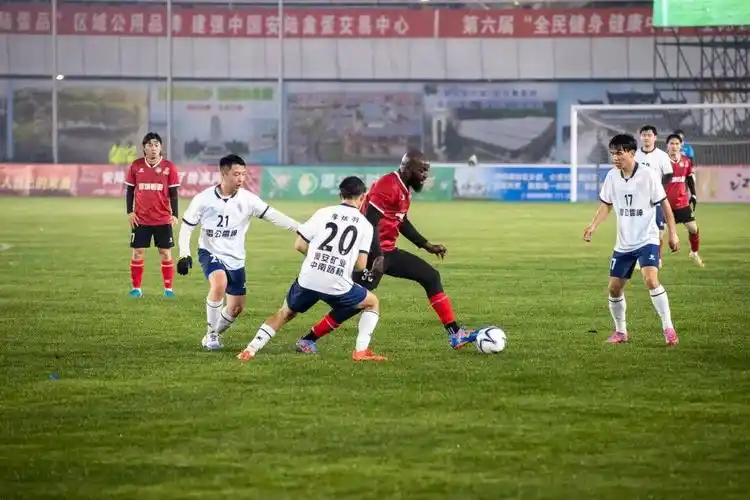 CBA联赛：北京首钢 VS 新疆伊力特